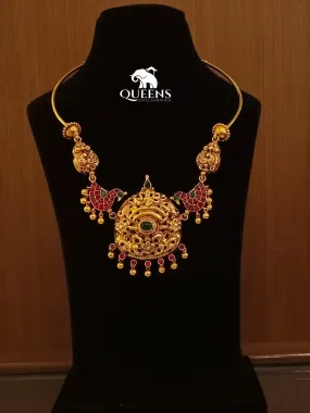 APARNA NAHAS KANTI NECKLACE