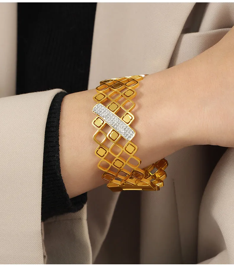 European Charm Hollow Gold-Plated Zircon Bracelet Jewelry for Women