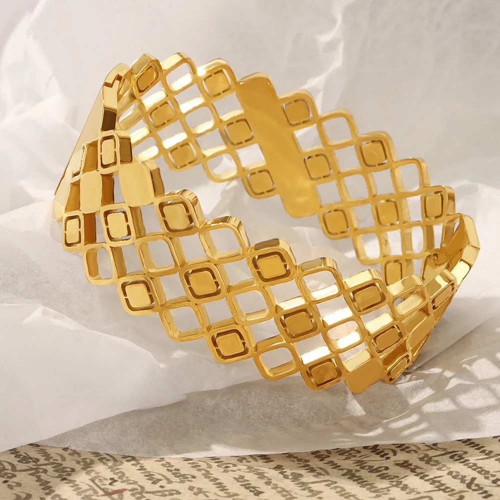 European Charm Hollow Gold-Plated Zircon Bracelet Jewelry for Women