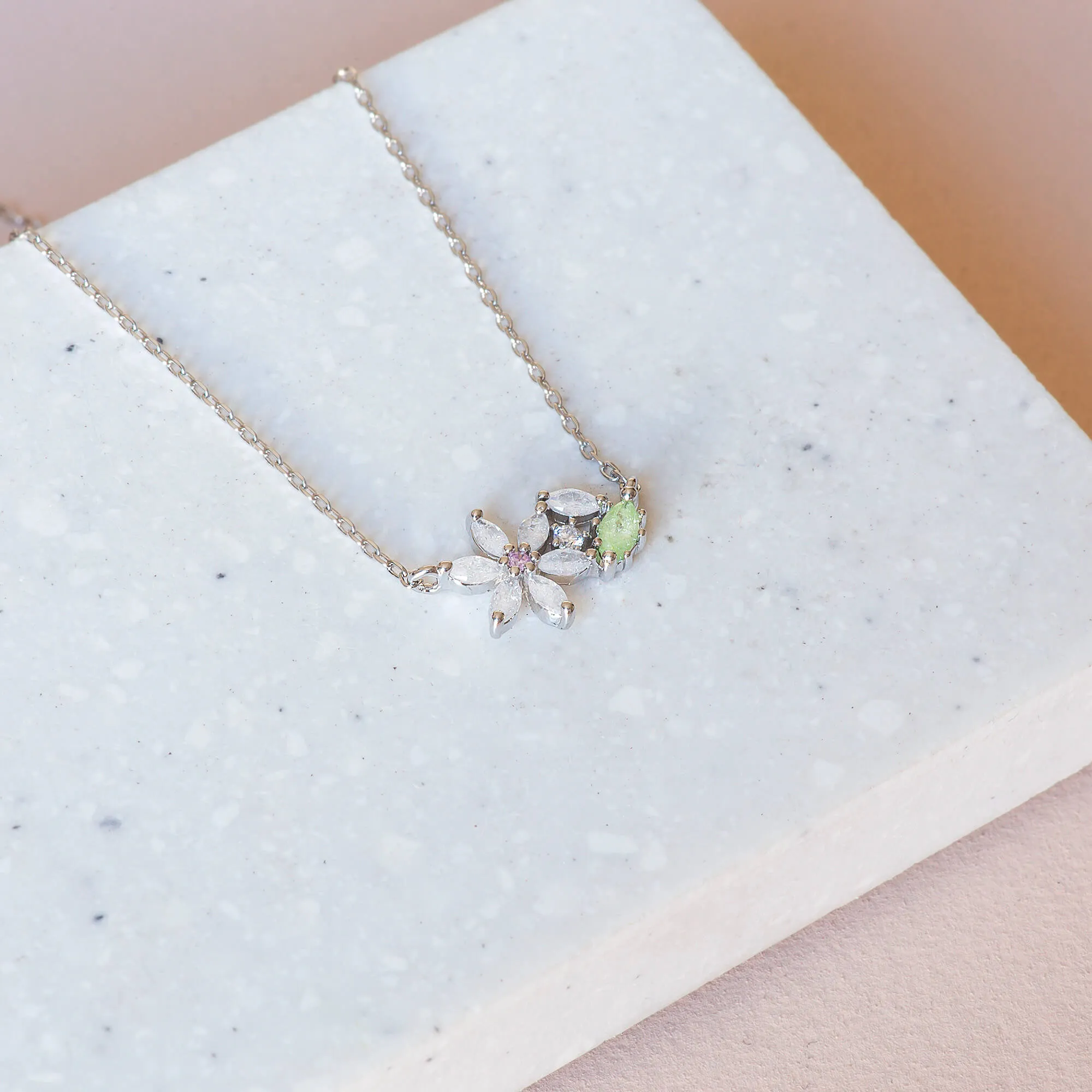 Necklace Flower and Leaves