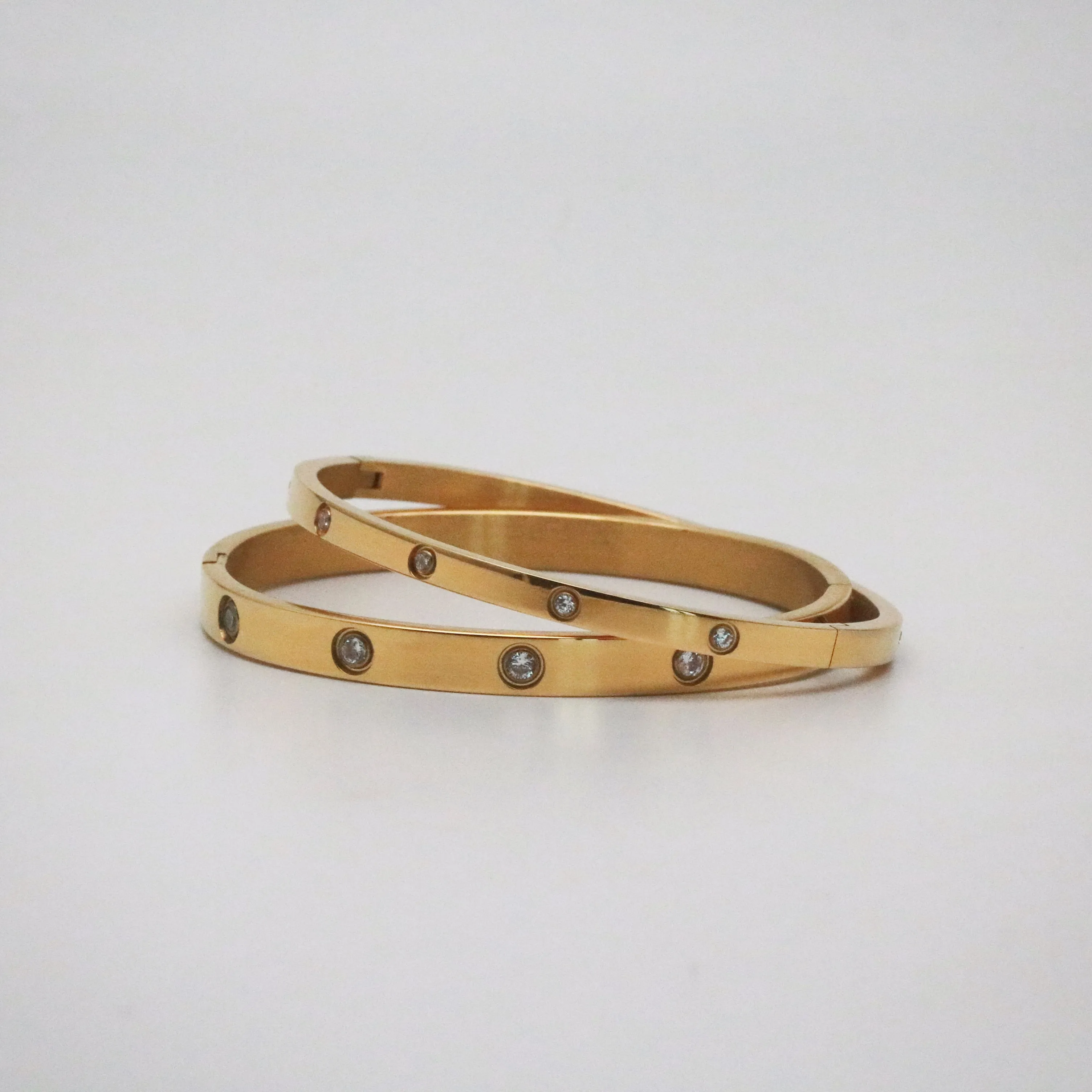 Ollie Solitaire Bangle Bracelet